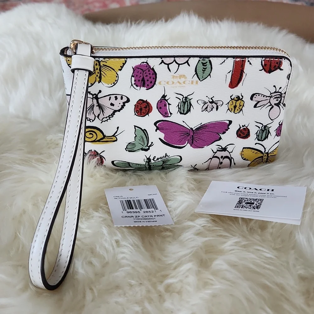 NWT Coach Corner Zip Critter Print Wristlet Wallet 🐞🦋🪲♥️🎁 - Picture 10 of 12